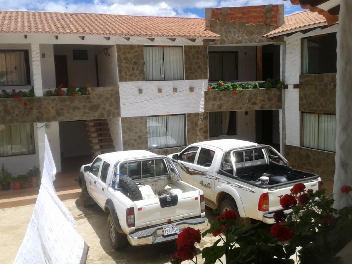 Plaza Pueblo Hotel Vallegrande Екстер'єр фото