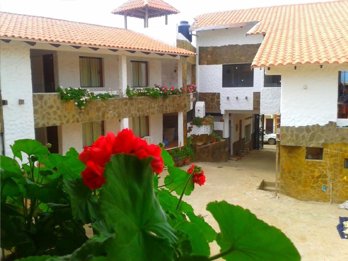 Plaza Pueblo Hotel Vallegrande Екстер'єр фото